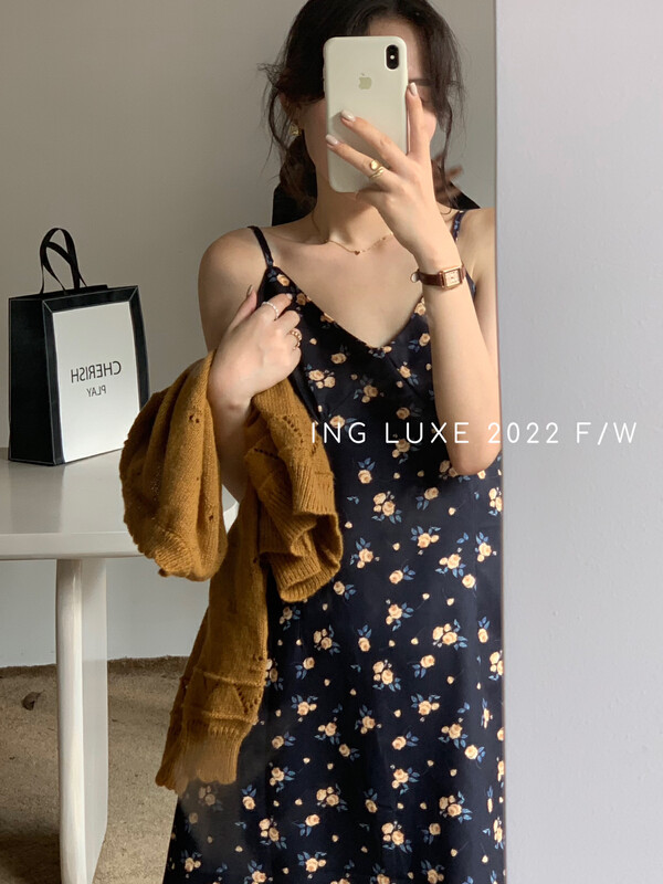 【ING】Gentle and lazy V-neck floral dress 8108# FHX