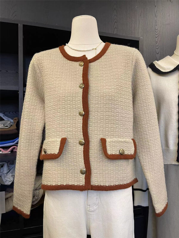 New in autumn!【SUSAN】Contrast color buttoned all-match knitted cardigan 91013# LSW