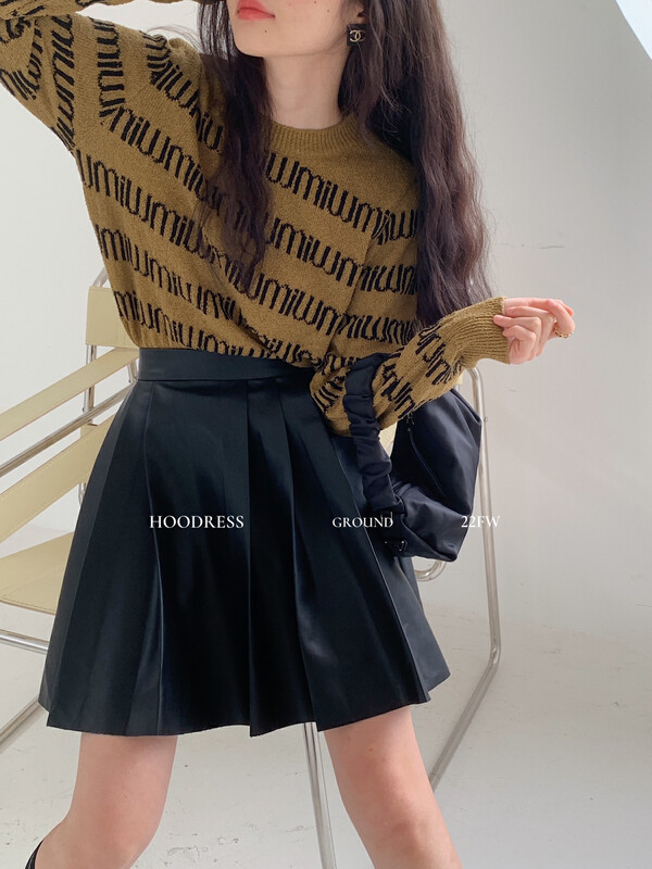 Autumn is new! [Fire HOODRESS] textured high waist pleated high-quality soft leather skirt 22459# JHY