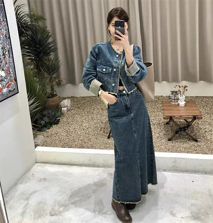 New in autumn! [KIKI STUDIO] Korean version of Hong Kong style old retro denim jacket + slimming skirt suit 6765# HJY