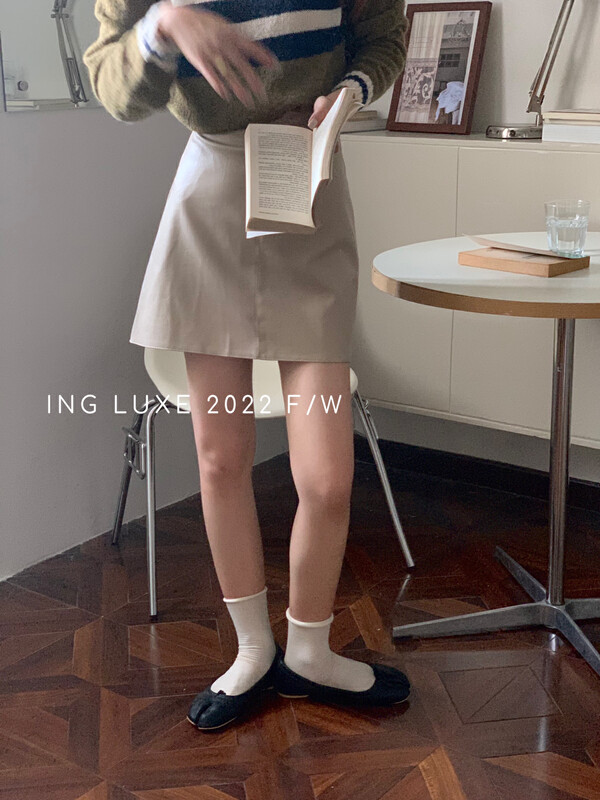 【ING】High waist slim fit and slim A-line leather skirt 8036