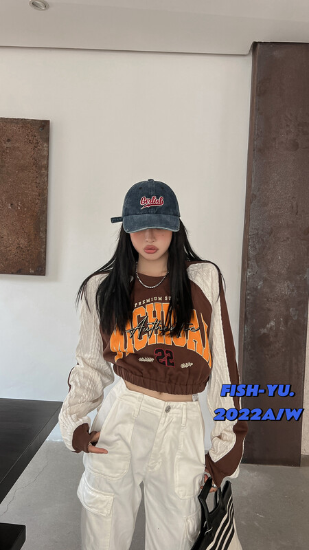 【 FISH YU 】American retro alphabet print stitching wool short sweater 22597# CQW