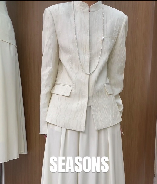Autumn is new! [SEASONS] New Chinese style stand-up collar temperament short coat 66153# XYJ