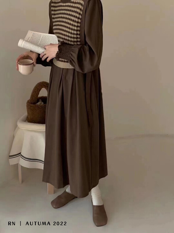 【R N】Korean-style round neck long-sleeved solid color dress + outer knitted vest suit (suite only) 82208# L