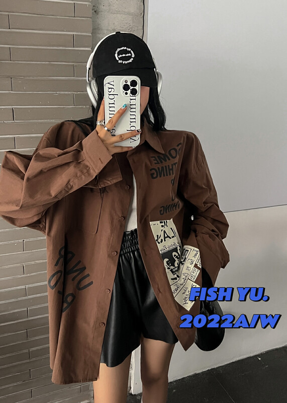 【FISH YU】American retro alphabet pictorial print washed cotton shirt 22559
