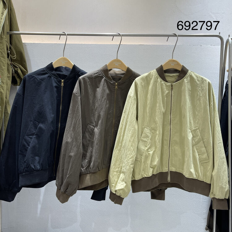 New in autumn! [TWENTY printed wood] zipper color matching comfortable loose short coat 692797# L