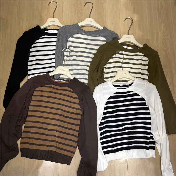 New in autumn!【SUSAN】Korean stripe fake two-piece knitted sweater 81525# LSW