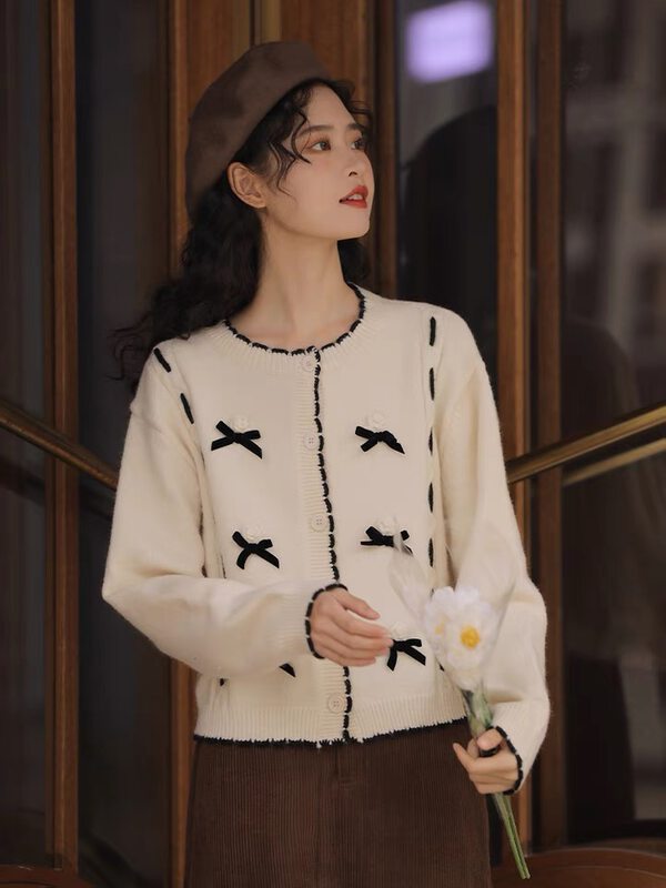 New in autumn! [SUSAN] Gentle three-dimensional bow contrast color knitted cardigan (bow is not removable) 91001# LSW