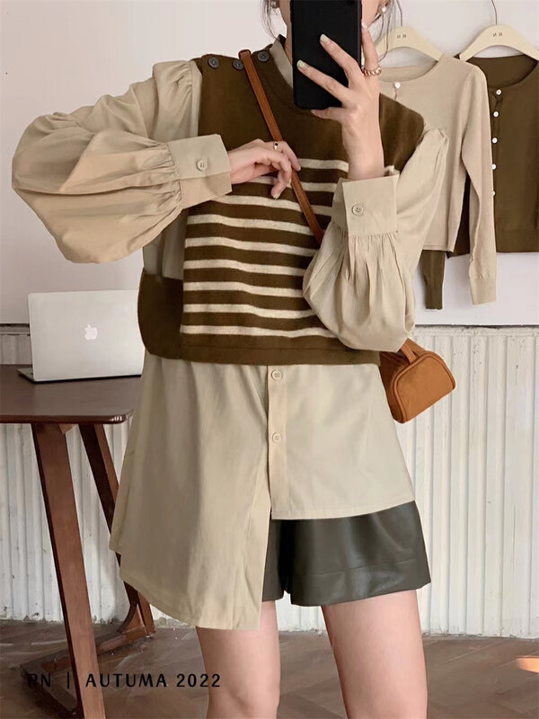 New in early autumn! [R N] Thin and comfortable shirt + all-match striped vest suit 81988# L