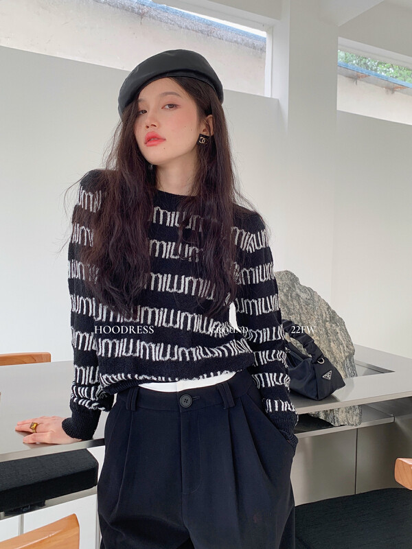 New in autumn! [Fire HOODRESS] Special hemp commuter round neck stretch pullover letter warm sweater 33004# JHY