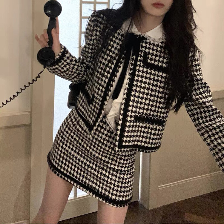 Autumn is new!【KIKI STUDIO】Korean Houndstooth Short Jacket + High Waist Versatile Skirt Suit 6692# HJY