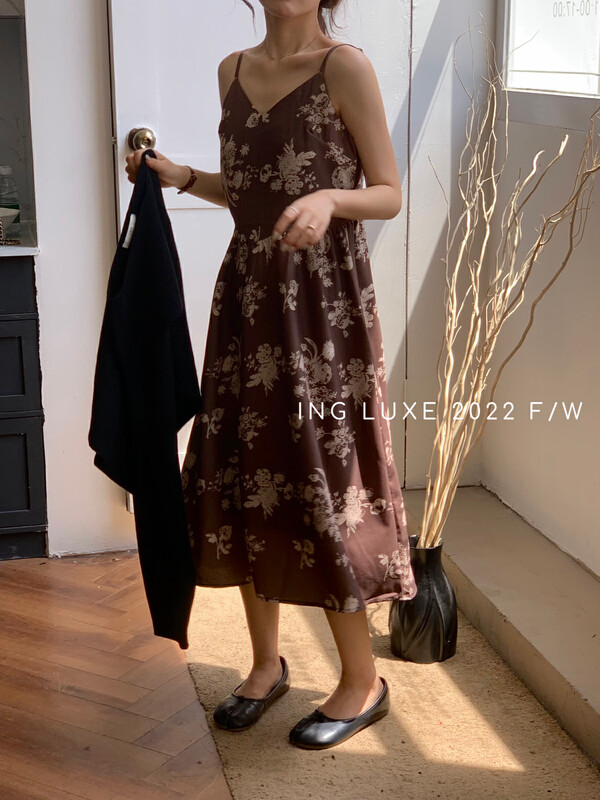 【ING】Korean version of retro floral A-line suspender dress 8147