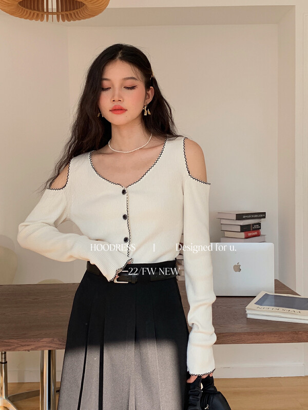 New in autumn! [Fire HOODRESS] Korean off-the-shoulder wavy lace warm sweater 220625# JHY
