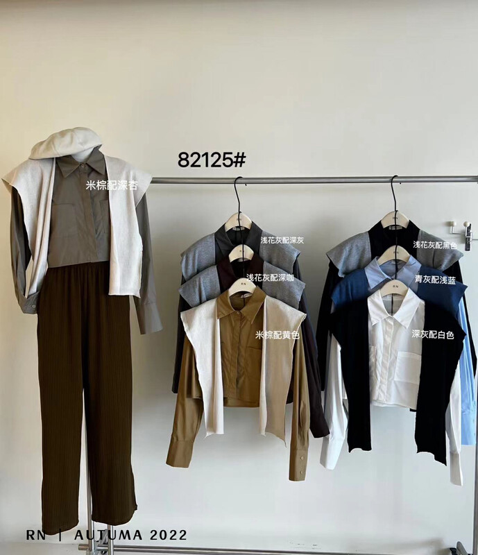 New in autumn! [R N] Korean version of the retro off-the-shoulder college style stitching shirt (with shawl) 82122# L