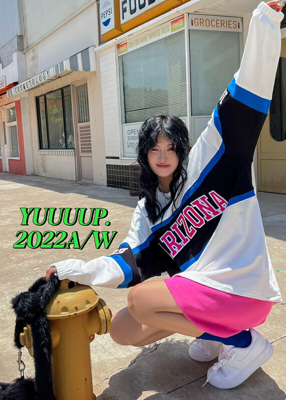 [FISH YU] American retro letter embroidered stitching contrast color sweater 622506