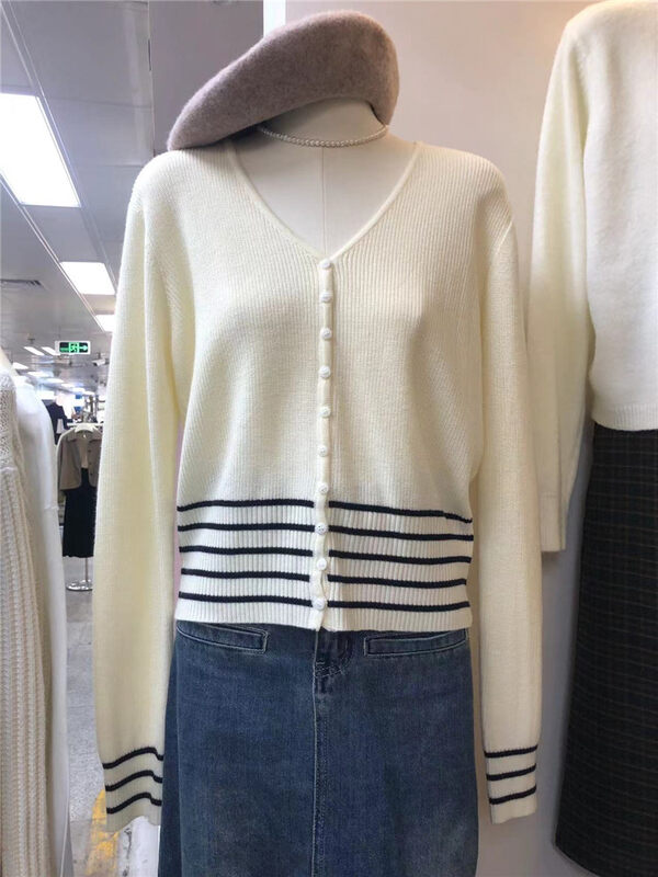 New in autumn!【SUSAN】Striped V-neck single-breasted knitted cardigan 650# LSW