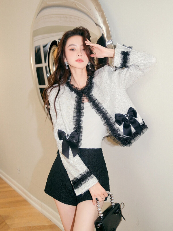 [ALLA EMELIA] Niche Haute Couture Small Fragrance Classic Colorblock Sequin Bow Short Jacket S2258
