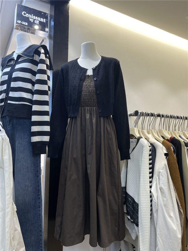 Autumn is new! [SUSAN] Loose and versatile knitted cardigan + slack waist suspender dress suit (only selling suits) 81679# LSW