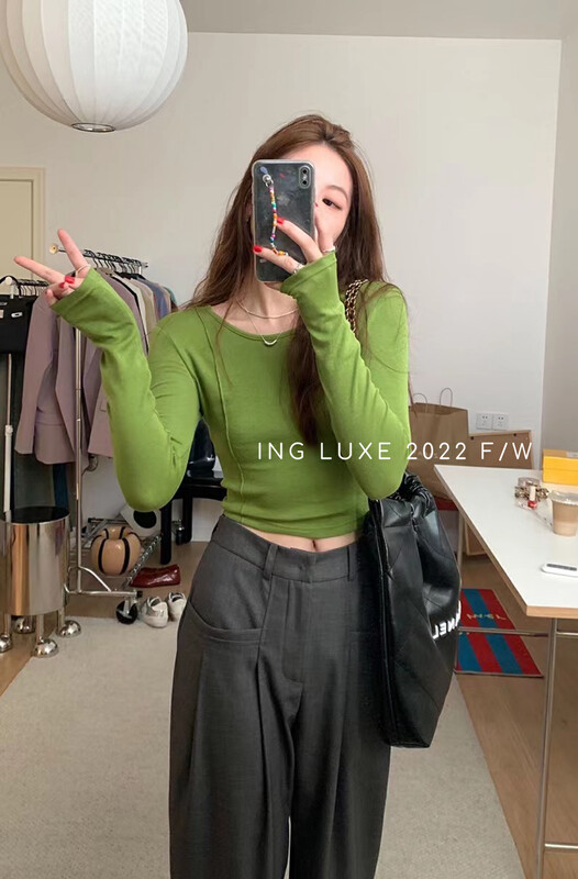 [ING] Soft and waxy round neck three-dimensional line sense long-sleeved T-shirt 9379