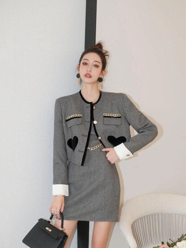 [ALALA EMELIA] Niche Haute Couture Love Stitching Grey Short Jacket S1970