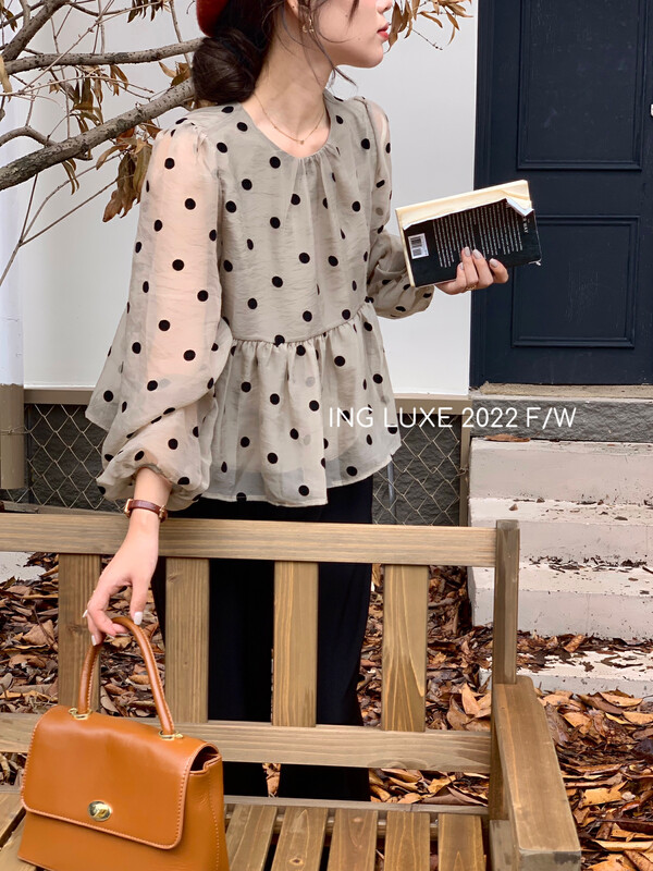 【ING】French age-reducing waist polka dot shirt 8070