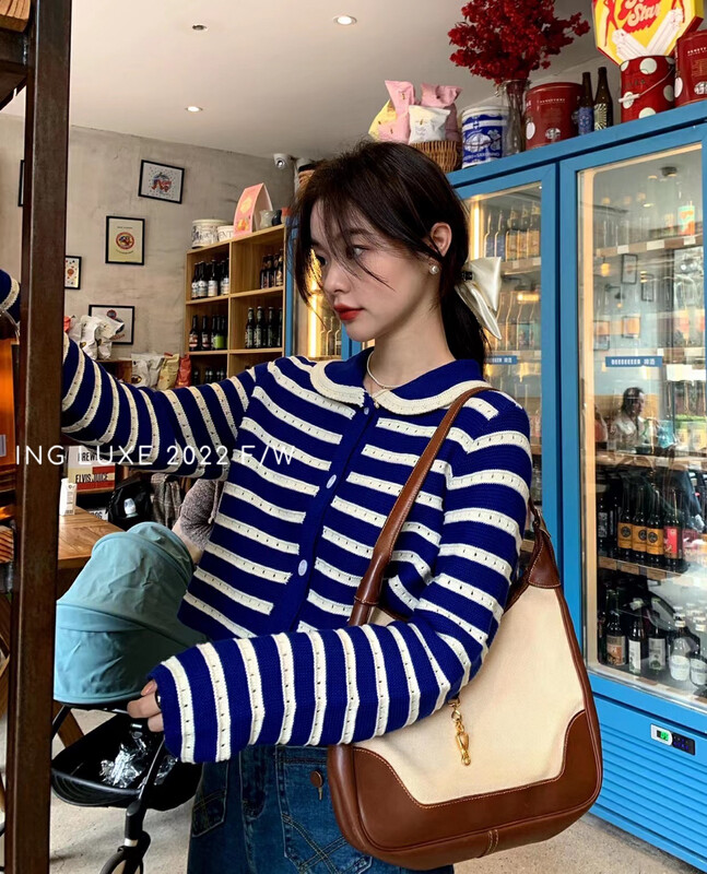 【ING】Striped Lapel Hollow Short Knit Sweater w3626