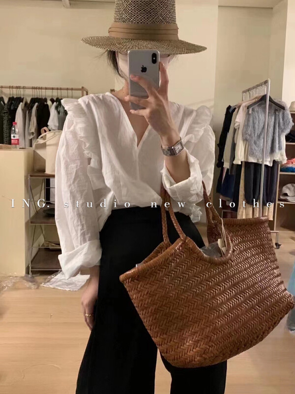 Original price 55.27! [ING] V-neck French shirt with fungus edge design 9205