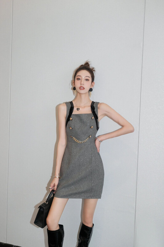 [ALLA EMELIA] Niche Haute Couture Grey Skirt and Chain Dress L1969