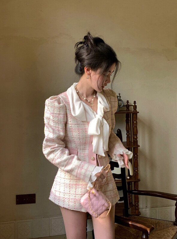 [ALALA EMELIA] Niche Haute Couture Small Fragrance Style Patterned Cut Design Jacket Shorts Set T2098A