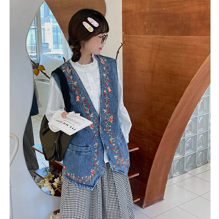 New in autumn! [LAB EEDA] Fashion casual denim embroidered vest/sling MJ058# OZQ