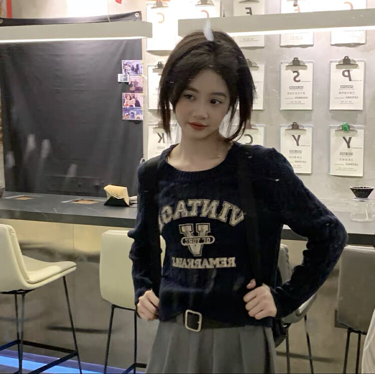 New in autumn!【LAB EEDA】Fashion casual short letter warm sweater M31618# OZQ