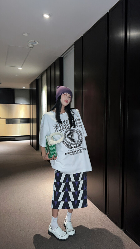 【FISH YU】Irregular triangle diamond pattern niche skirt skirt 622538