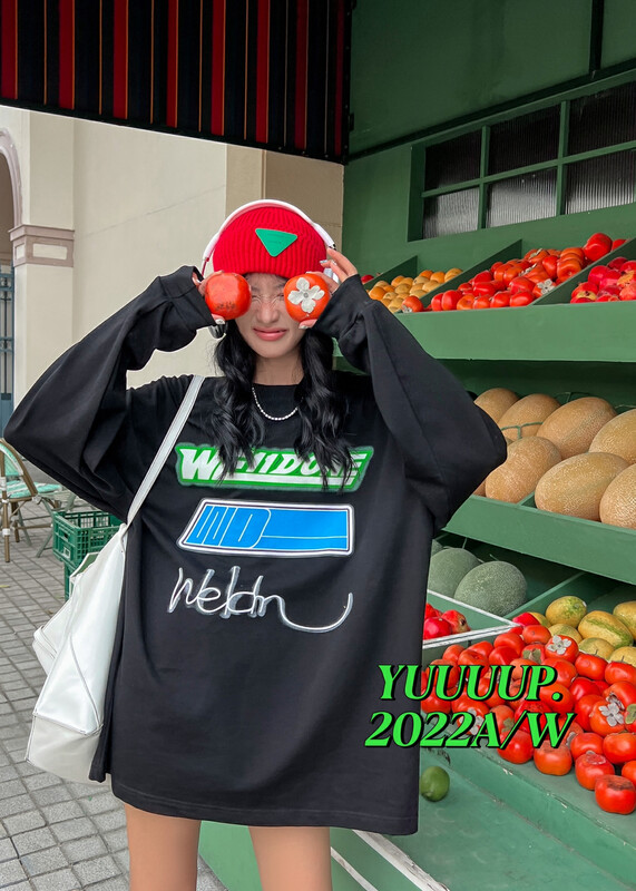 [FISH YU] Tide brand English alphabet flocking foam printing loose long-sleeved T-shirt 622525