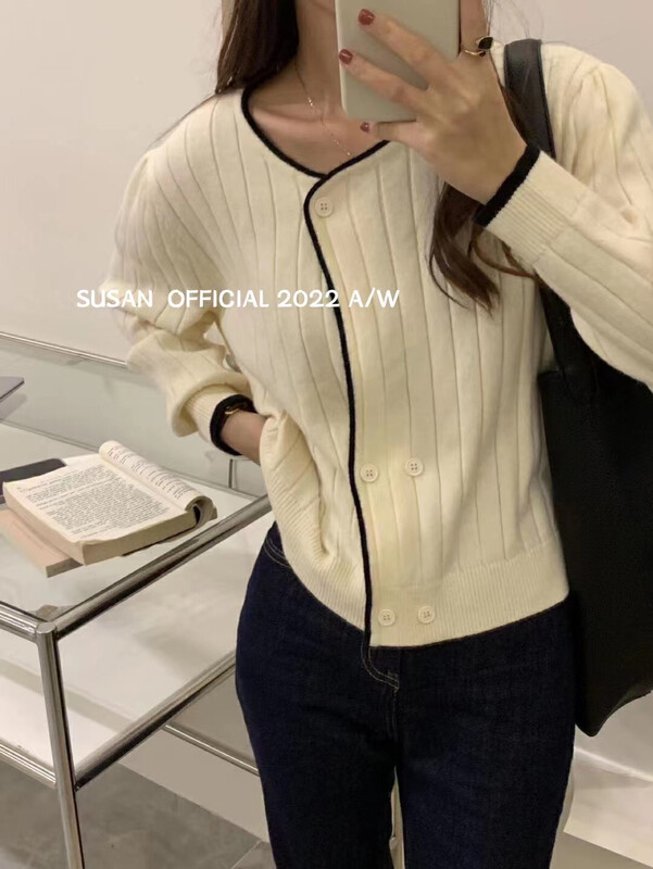 New in autumn! [SUSAN] round neck contrast color double-breasted knitted cardigan 84669# LSW