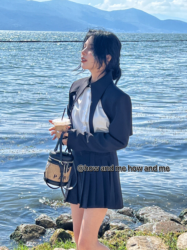 New in early autumn!【 HOW AND ME Cheng Xi】Design fake two-piece short shirt + pleated skirt two-piece suit 5022# CQW