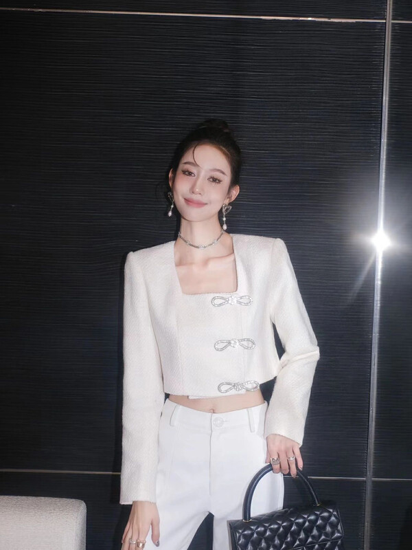 New in early autumn!  【ALALA EMELIA】Xiaoxiang Square Mouth Bow Design Woven Short Jacket (with Brooch) S1931# JHY