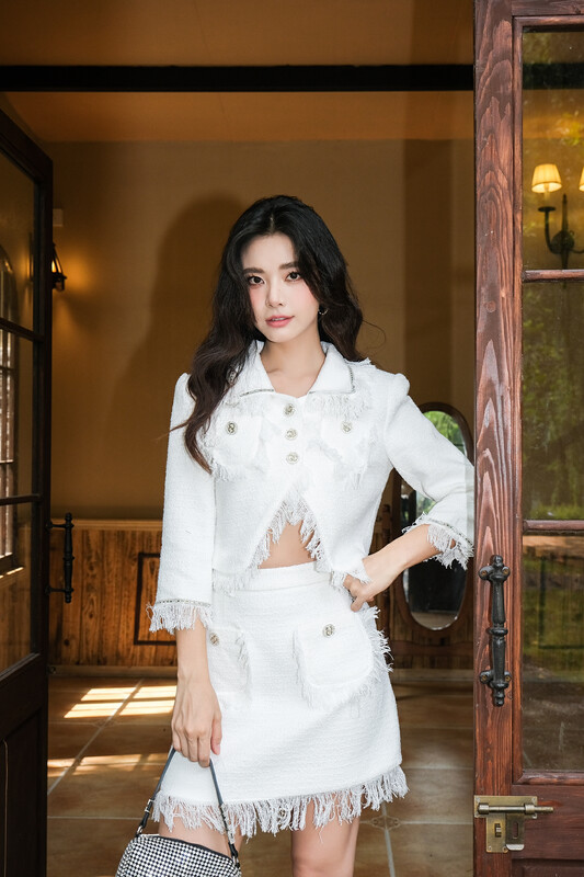 【ALLA EMELIA】Niche Haute Couture Small Fragrant White Heavy Industry Beaded Tassel Edge Coat Skirt Suit T2191A# JHY