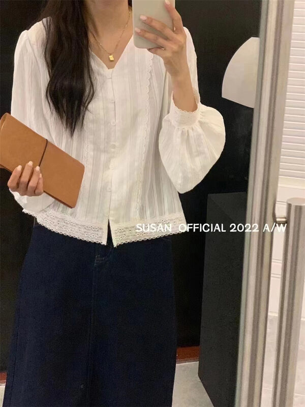 New in early autumn! [SUSAN] Fresh and simple V-neck buttoned shirt YS1-19630# LSW
