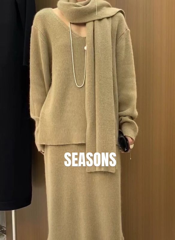 New in autumn!【SEASONS】V-neck loose all-match warm sweater (with scarf) 8856# XYJ