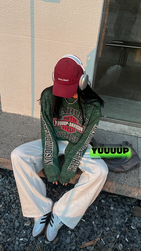 【 FISH YU 】Hot girl style American flocking foam printing tie-dye ink splash sweater 622568# CQW