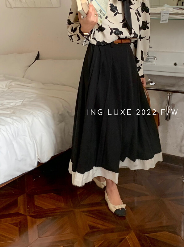 【ING】Korean version of light familiar style high waist pleated skirt (with belt) 8099