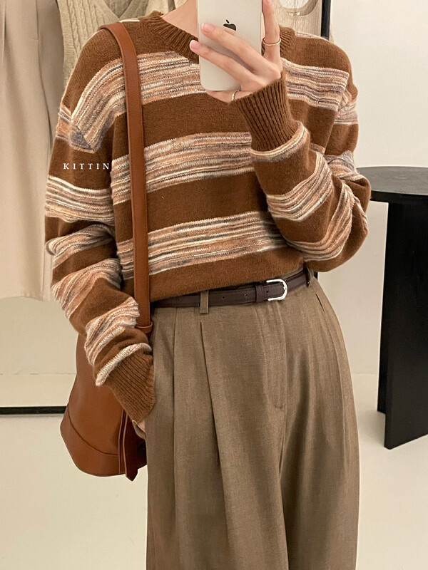 【KITTIN】Korean style round neck section dyed striped sweater 1371