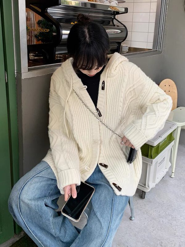 New in autumn! [SUSAN] horn button hooded thick knitted cardigan 81767# LSW