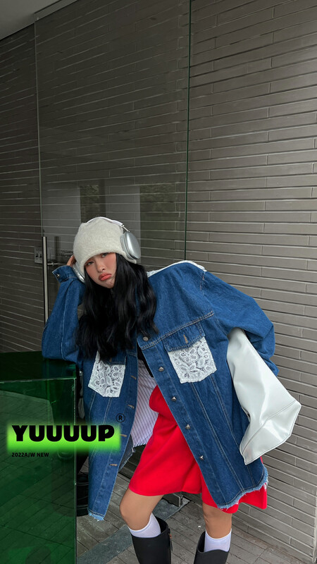 【 FISH YU 】Lace stitching striped washed denim shirt 622517# CQW