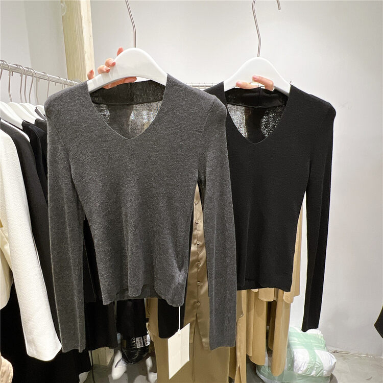 New in autumn! [SEASONS] v-neck slim fit sweater 8828# XYJ