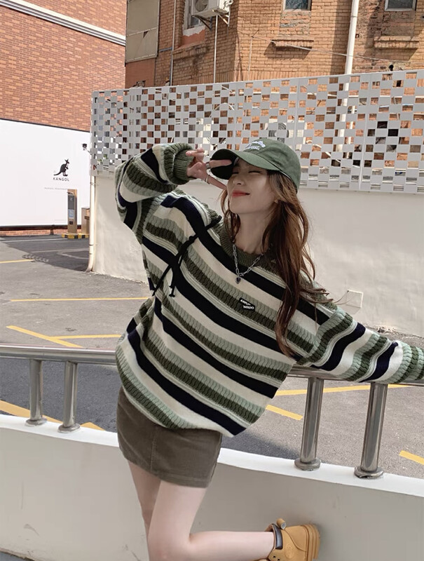 New in autumn!【LAB EEDA】Fashionable casual striped contrasting color warm sweater M31816# OZQ