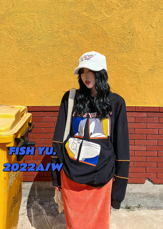 【FISH YU】Cartoon Bugs Bunny Si Gongge direct printing loose casual sweater 22380