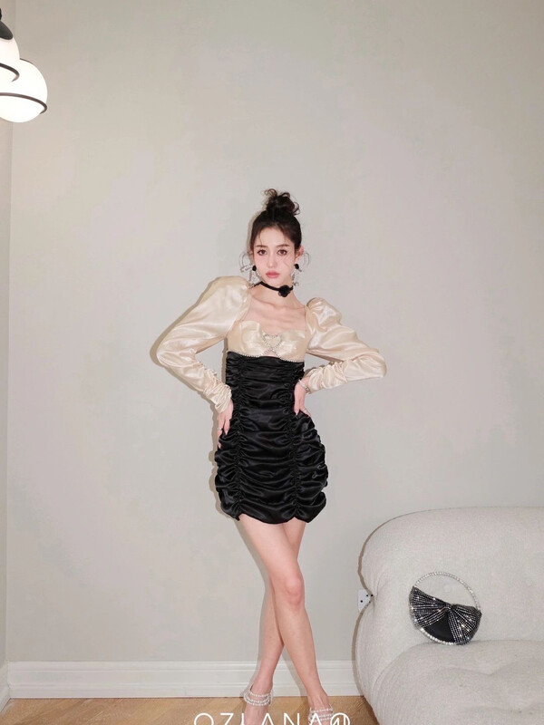 Early autumn new [ALLA EMELIA] puff sleeves crystal small fragrance bag hip pleated dress L2030# JHY