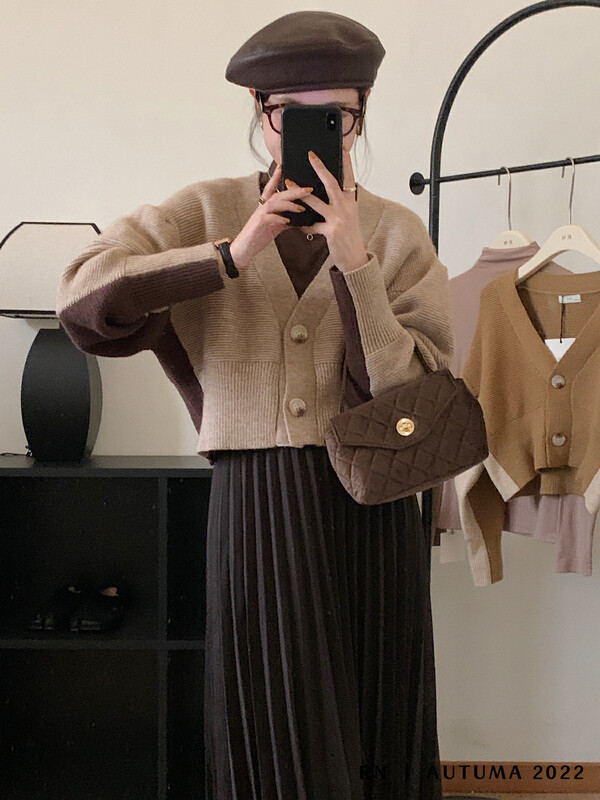 New in autumn! [R N] Contrast color big v-neck all-match fashion knitted cardigan 82905# L