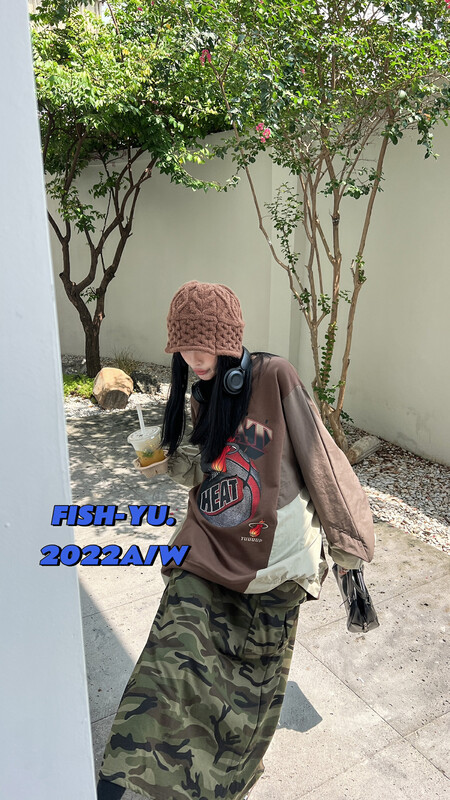 [ FISH YU ] American retro basketball 3D direct-injection printing contrast wind clothing material stitching sweater 22592